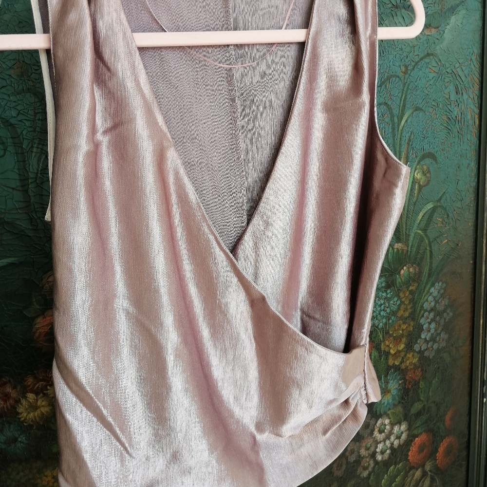 ZARA - New - Rose Gold Top - Sz M
